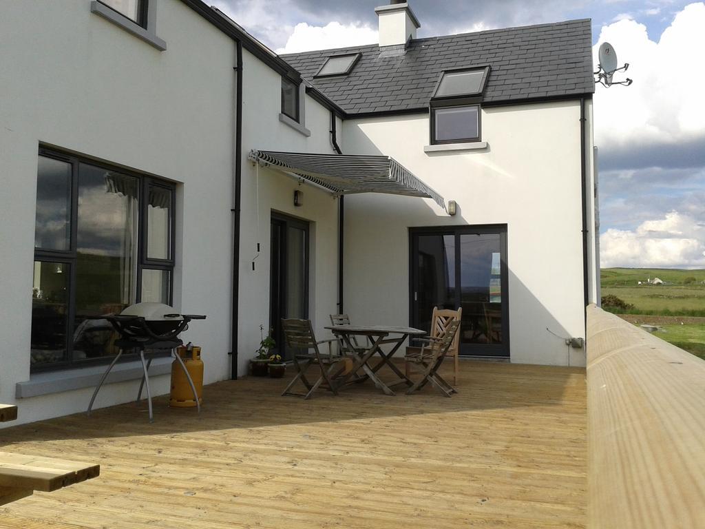 Blackberry Lodge Accommodation Doolin Exteriör bild